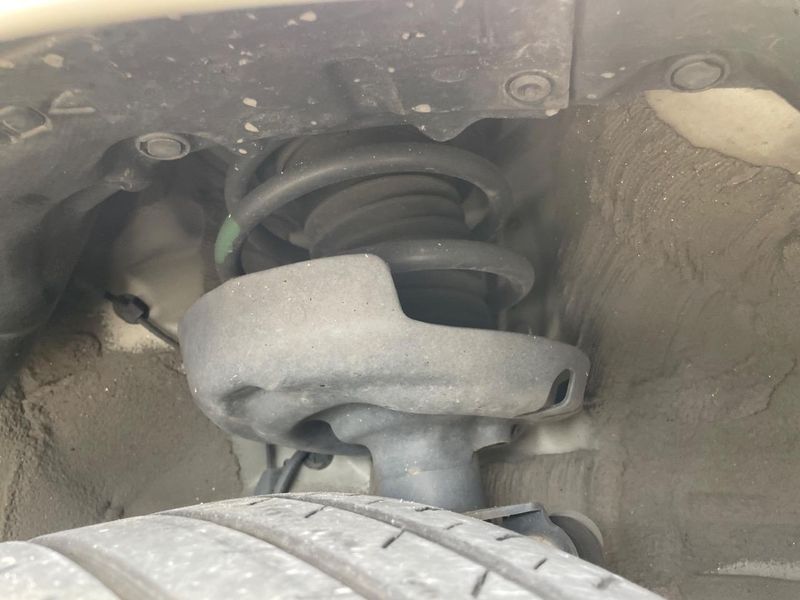 2021 Toyota Corolla Touring 6AA-ZWE211W (UW-6aacae937dea0)[20]
