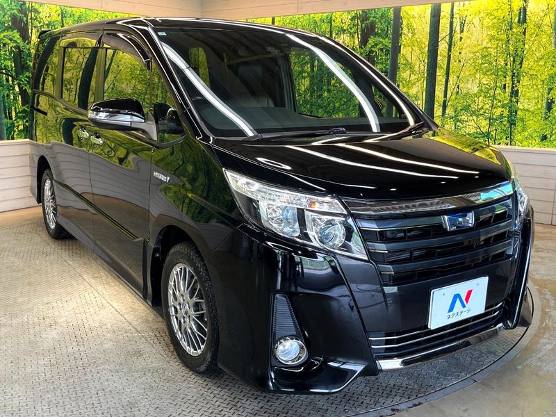 2017 Toyota Noah DAA-ZWR80W (UW-6aacae9abeca2)[9]