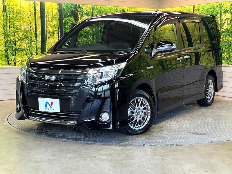 2017 Toyota Noah DAA-ZWR80W (UW-6aacae9abeca2)[0]