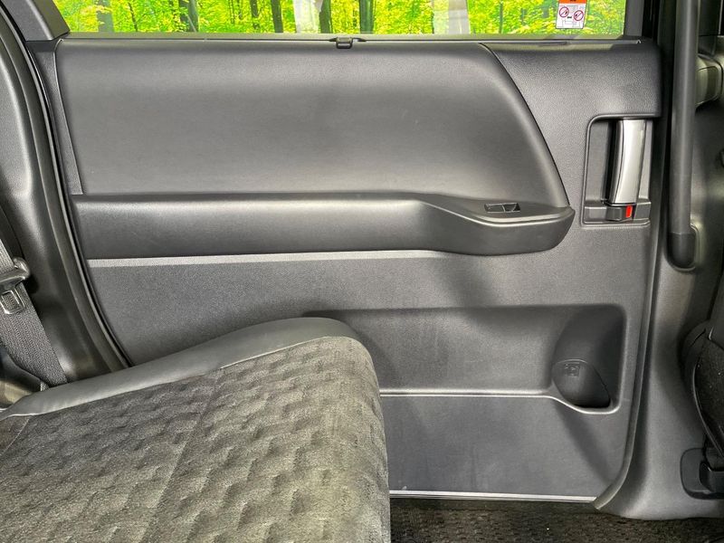 2022 Toyota Voxy 6AA-ZWR90W (UW-6aacaea197233)[27]