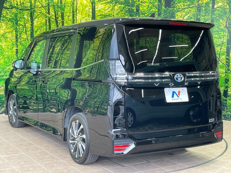 2022 Toyota Voxy 6AA-ZWR90W (UW-6aacaea197233)[7]