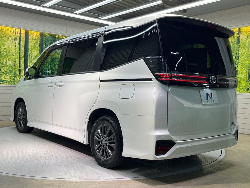 2022 Toyota Voxy 6AA-ZWR90W (UW-6aacaeb01f227)[19]