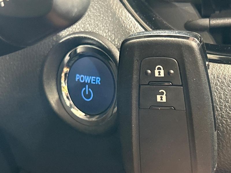 2019 Toyota C-HR DAA-ZYX10 (UW-6aacaeb6a7461)[13]