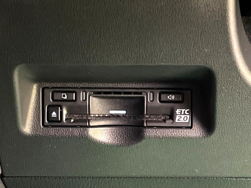 2023 Toyota Alphard Hybrid 6AA-AAHH40W (UW-6aadfb99b7186)[10]