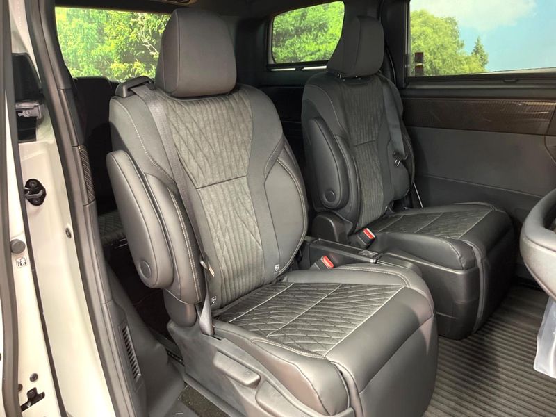 2026 Toyota Alphard Hybrid 6AA-AAHH40W (UW-6aadfba387f91)[8]