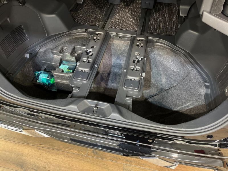 2023 Toyota Alphard Hybrid 6AA-AAHH45W (UW-6aadfba4db5bd)[6]