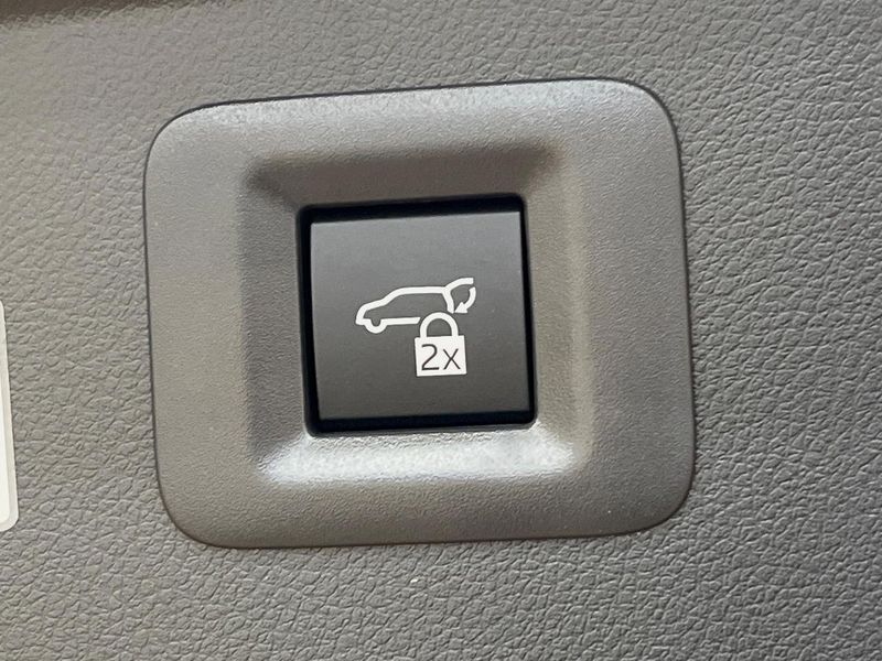 2023 Toyota Alphard Hybrid 6AA-AAHH45W (UW-6aadfba4db5bd)[8]