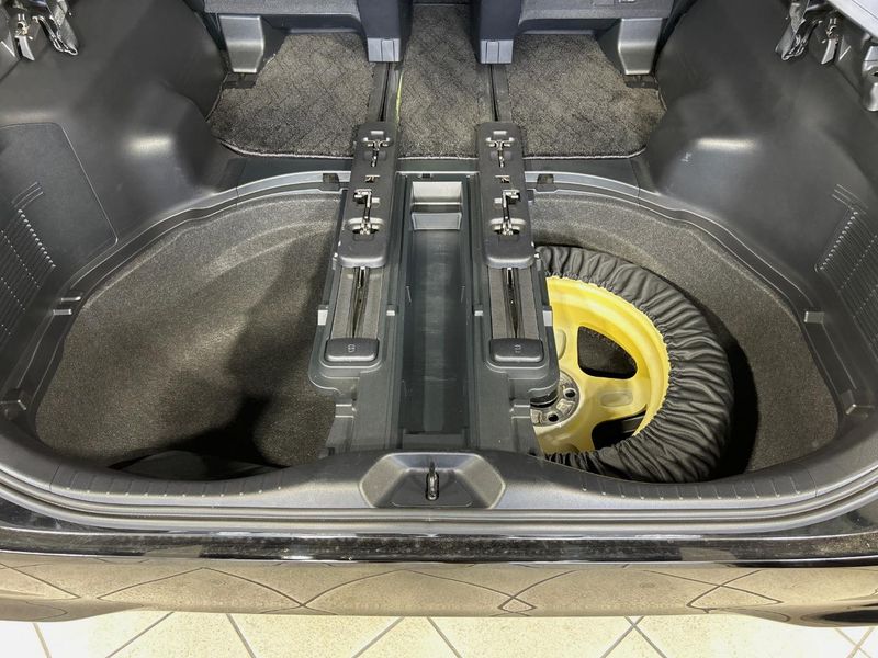 2018 Toyota Alphard DBA-AGH30W (UW-6aadfbb2bc0ed)[18]