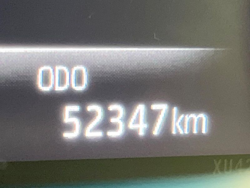 2020 Toyota Harrier Hybrid 6AA-AXUH80 (UW-6aadfbed2dae1)[2]
