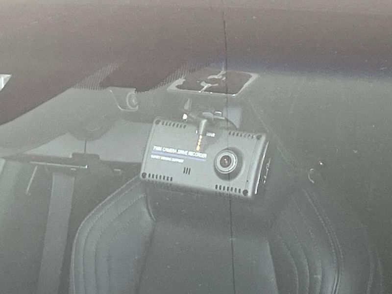 2021 Toyota Harrier Hybrid 6AA-AXUH85 (UW-6aadfbf9a637e)[18]