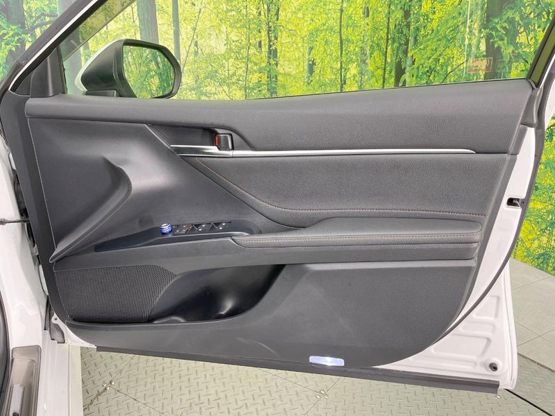 2017 Toyota Camry DAA-AXVH70 (UW-6aadfbfbc04c1)[29]