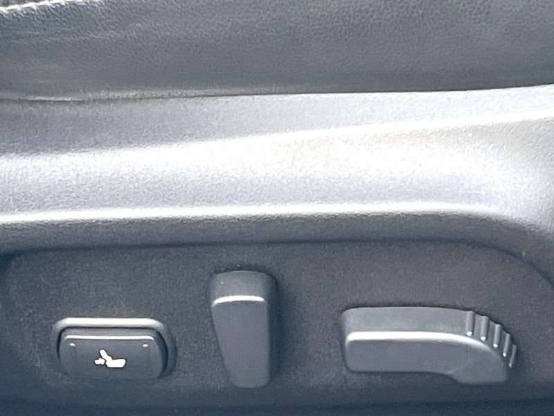 2015 Subaru Legacy B4 DBA-BN9 (UW-6aadfc4d223bd)[5]