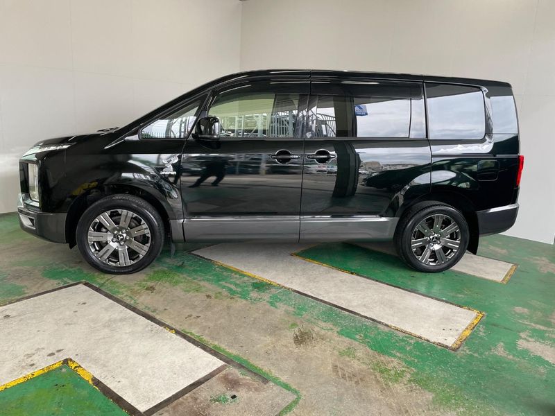 2021 Mitsubishi Delica D:5 3DA-CV1W (UW-6aadfc588e498)[15]