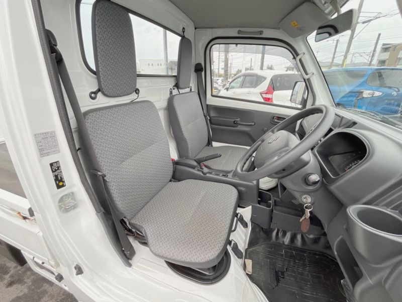 2016 Suzuki Carry Truck EBD-DA16T (UW-6aadfc6183397)[6]