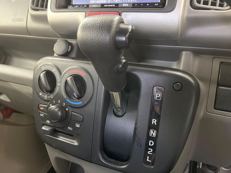 2020 Nissan NV100 Clipper Van HBD-DR17V (UW-6aadfc7892fe6)[7]