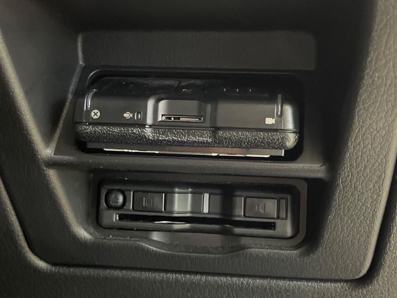 2023 Mazda MX-30 5AA-DREJ3P (UW-6aadfc7c4f049)[22]
