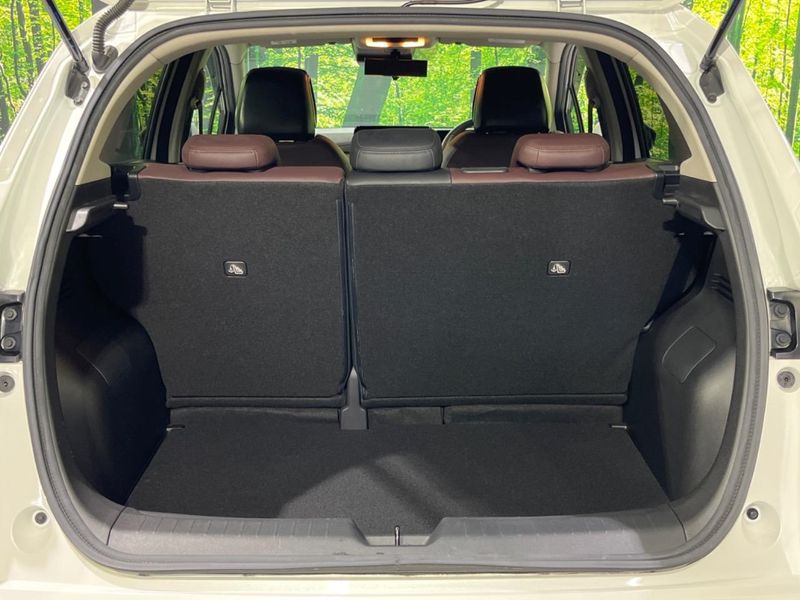 2022 Nissan Aura 6AA-FE13 (UW-6aadfc8b85f01)[24]