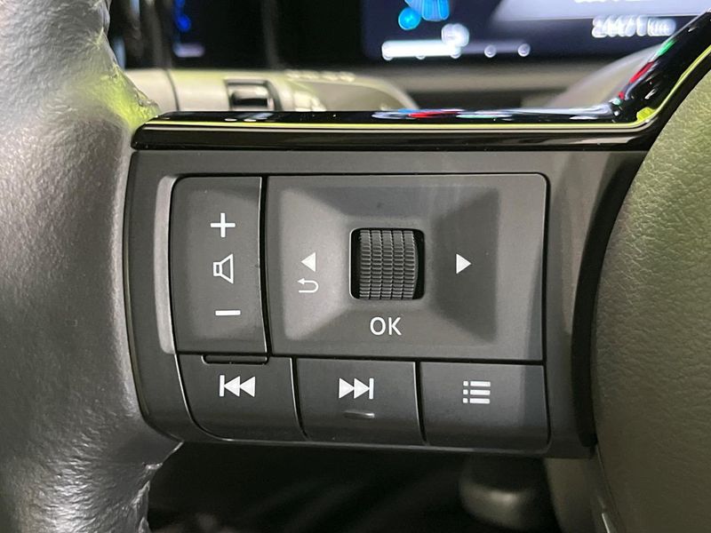 2023 Nissan Aura 6AA-FE13 (UW-6aadfc8f5ffed)[17]