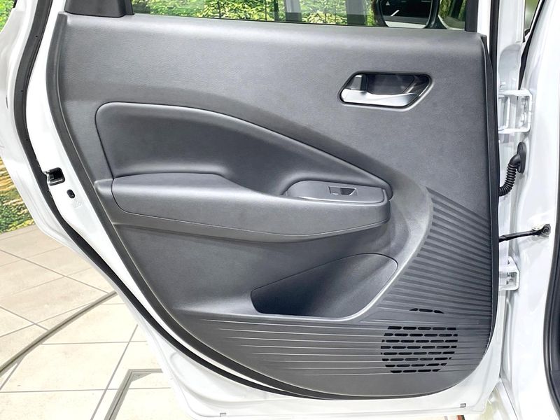 2024 Nissan Aura 6AA-FE13 (UW-6aadfc9017c3a)[24]
