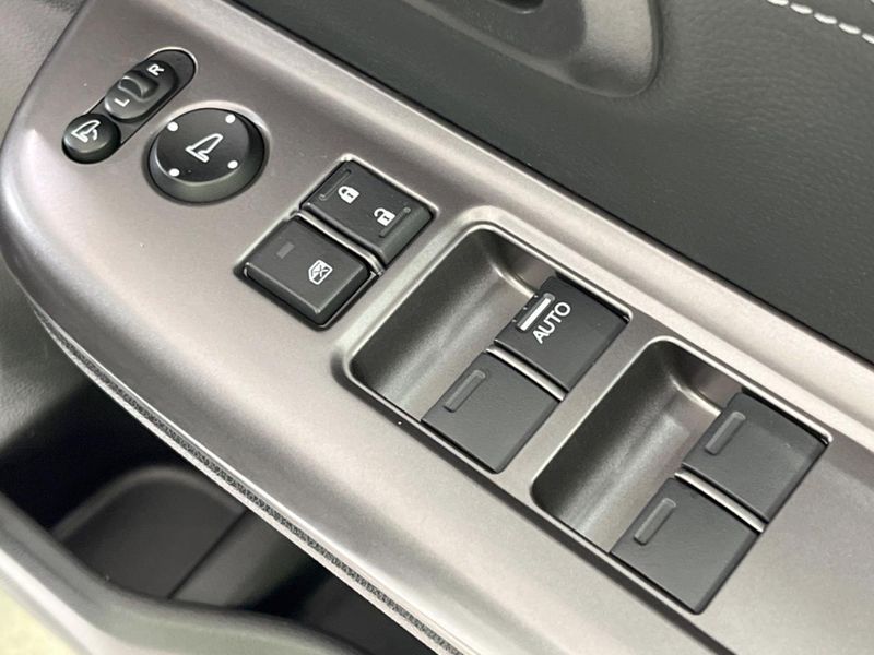 2019 Honda Freed 6BA-GB5 (UW-6aadfc9d5e604)[18]