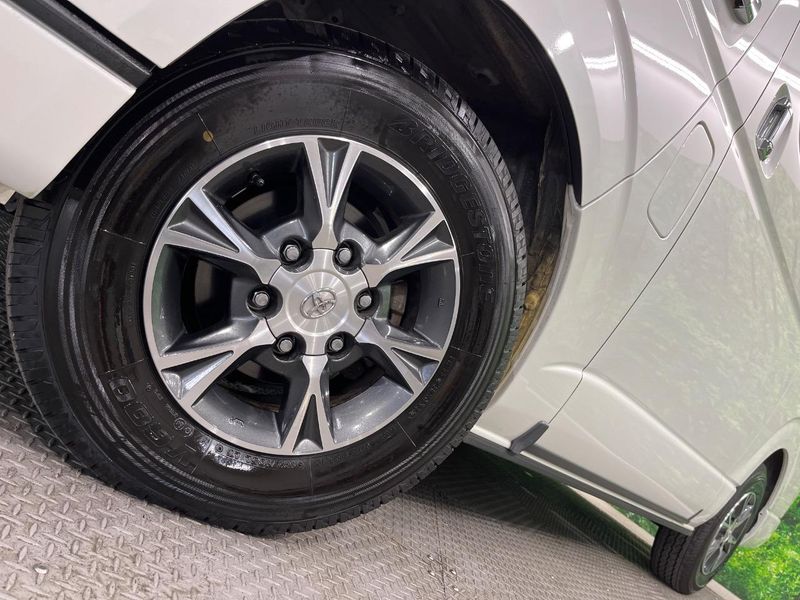 2018 Toyota Hiace Van QDF-GDH206V (UW-6aadfca6ab8da)[5]