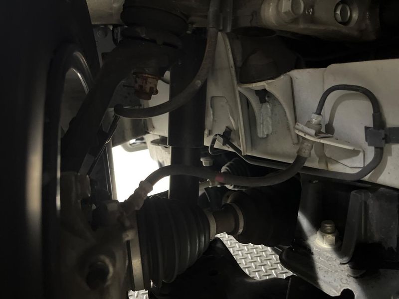 2018 Toyota Hiace Van QDF-GDH206V (UW-6aadfca6ab8da)[10]