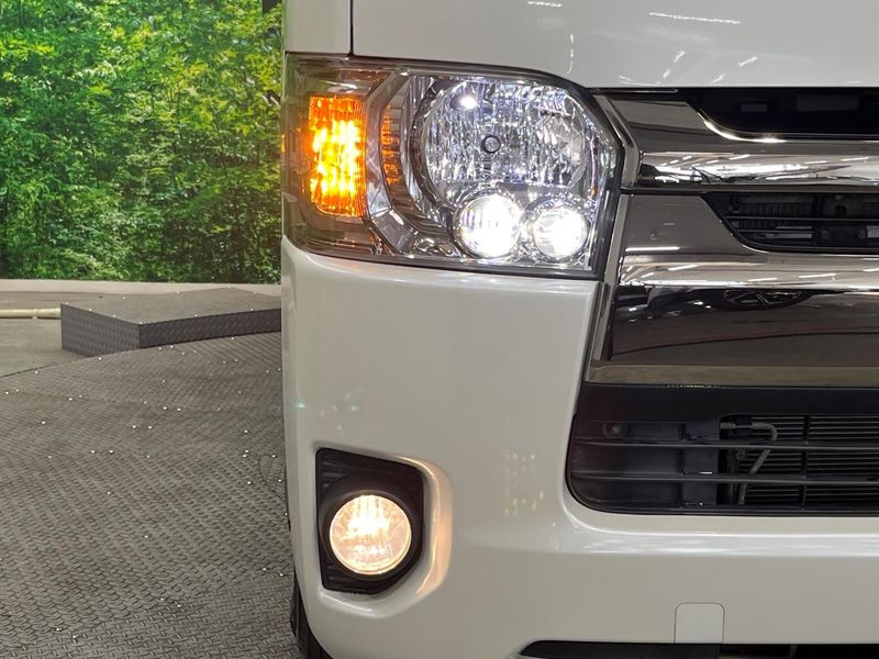2018 Toyota Hiace Van QDF-GDH206V (UW-6aadfca6ab8da)[18]