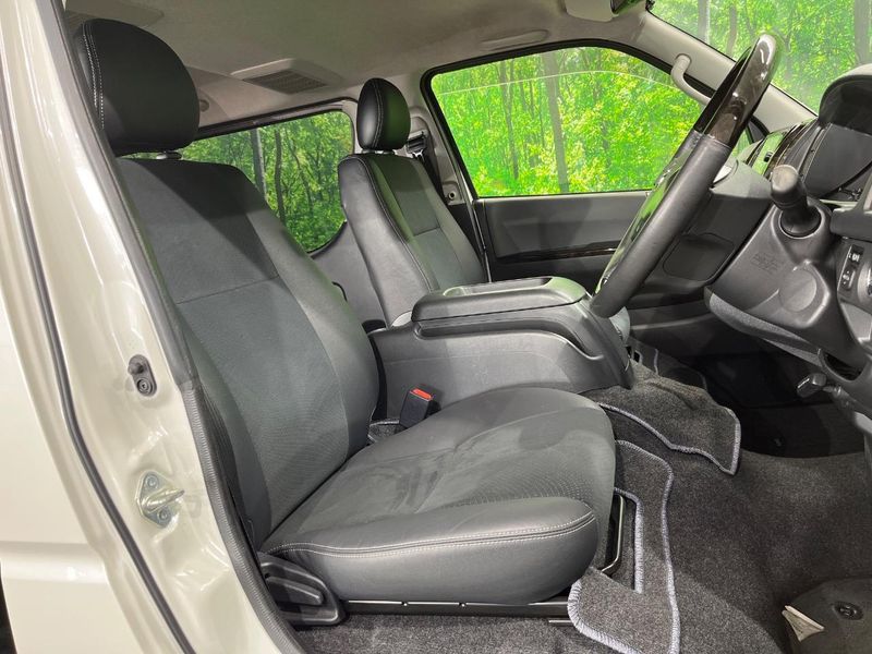 2018 Toyota Hiace Van QDF-GDH206V (UW-6aadfca6ab8da)[26]