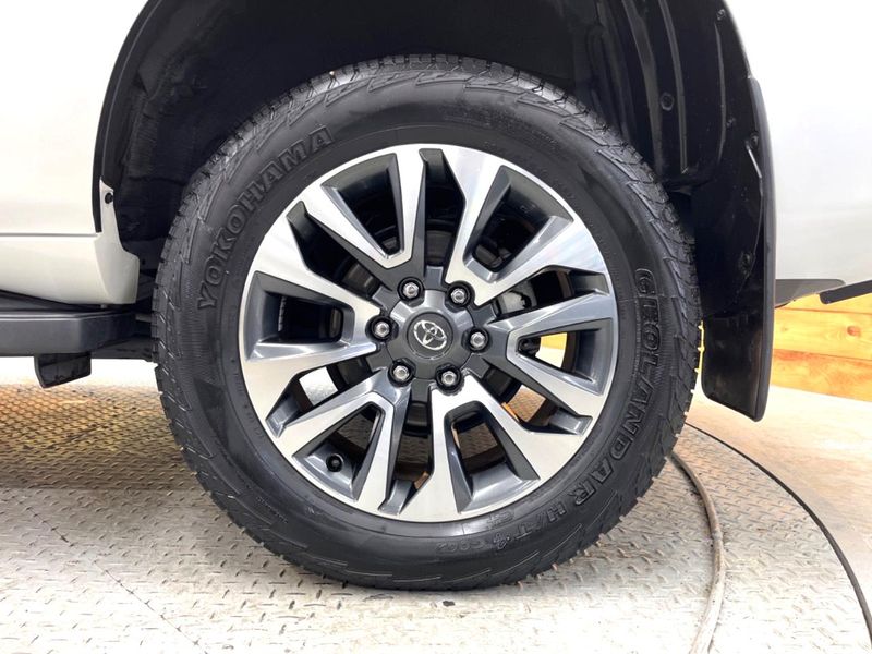 2023 Toyota Land Cruiser Prado 3DA-GDJ150W (UW-6aadfca8c5c01)[28]