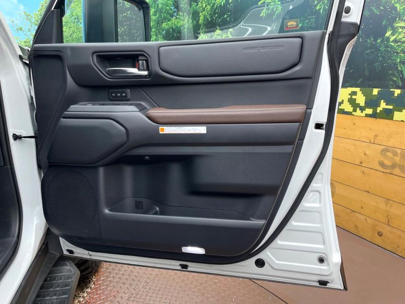 2024 Toyota Land Cruiser 250 3DA-GDJ250W (UW-6aadfca95443b)[28]