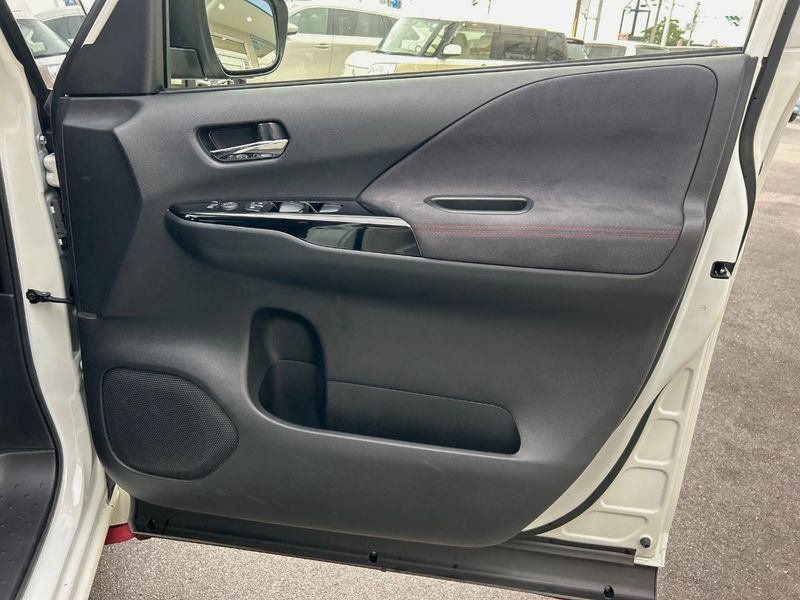 2018 Nissan Serena DAA-GFC27 (UW-6aadfcb4327a1)[18]