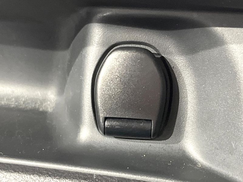 2017 Nissan Serena DAA-GFNC27 (UW-6aadfcbf4c914)[21]