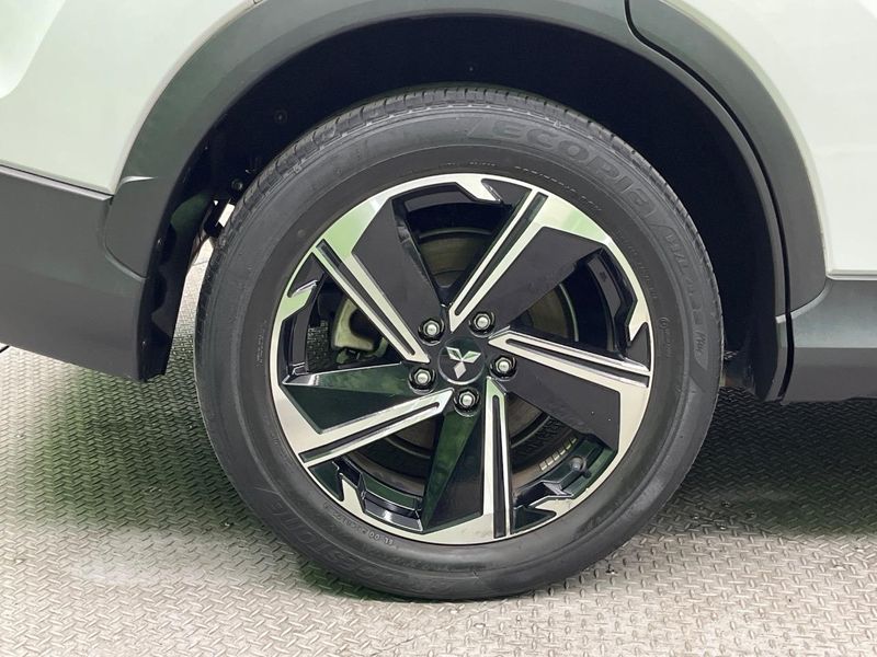 2022 Mitsubishi Eclipse Cross PHEV 5LA-GL3W (UW-6aadfcc41af9d)[12]