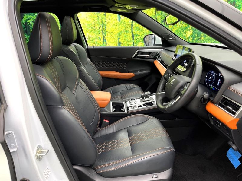 2022 Mitsubishi OUTLANDER PHEV 5LA-GN0W (UW-6aadfcc688e74)[29]