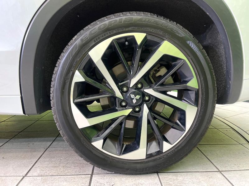 2022 Mitsubishi OUTLANDER PHEV 5LA-GN0W (UW-6aadfcc877133)[12]