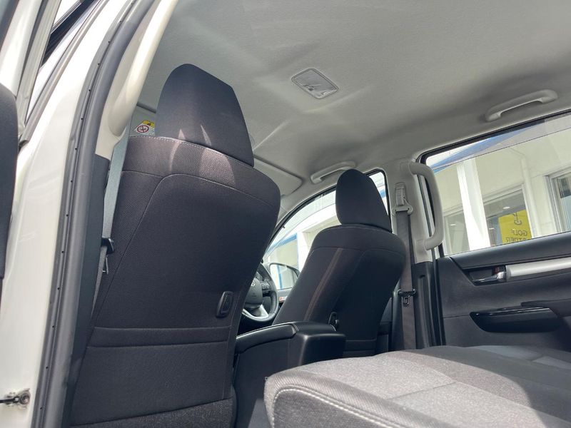 2022 Toyota Hilux 3DF-GUN125 (UW-6aadfce86fef4)[17]