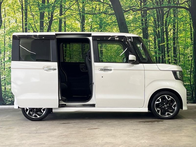 2018 Honda N-BOX CUSTOM DBA-JF3 (UW-6aadfd4f73ec5)[29]