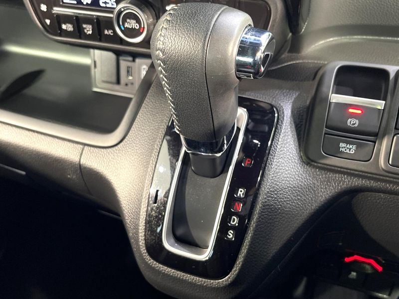 2023 Honda N-BOX CUSTOM 6BA-JF3 (UW-6aadfd57b5987)[23]