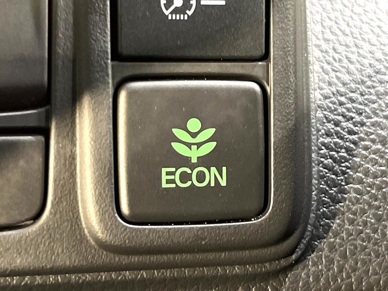 2023 Honda N-BOX CUSTOM 6BA-JF3 (UW-6aadfd57b5987)[21]