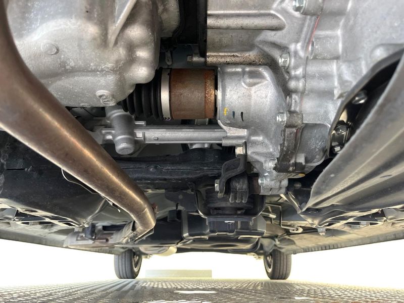 2023 Honda N-BOX CUSTOM 6BA-JF5 (UW-6aadfd73b369c)[7]