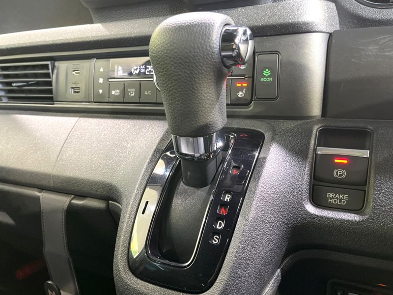 2024 Honda N-BOX CUSTOM 6BA-JF5 (UW-6aadfd7572d3f)[29]