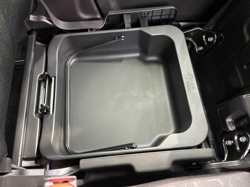 2025 Suzuki Spacia Gear 5AA-MK94S (UW-6aadfe6905af8)[17]