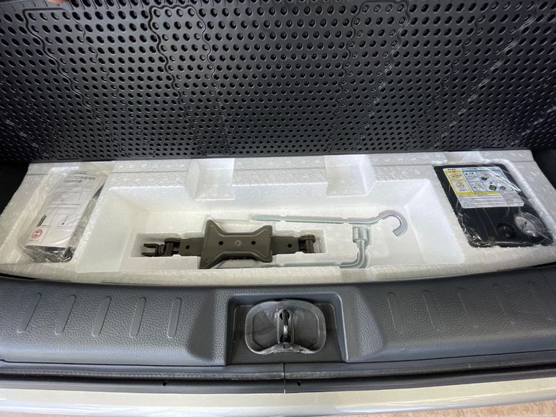 2019 Mazda Flair Crossover DAA-MS41S (UW-6aadfe91595a5)[27]