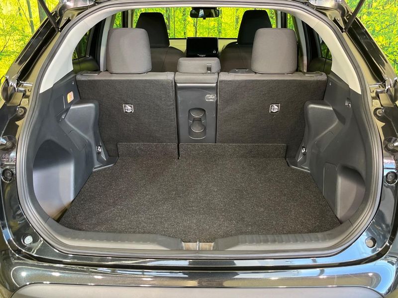 2025 Toyota Yaris Cross 5BA-MXPB10 (UW-6aadfeaaaae9d)[29]