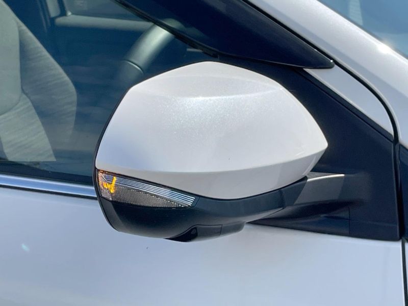 2021 Toyota Yaris 6AA-MXPH10 (UW-6aadfeaf2ca6e)[9]