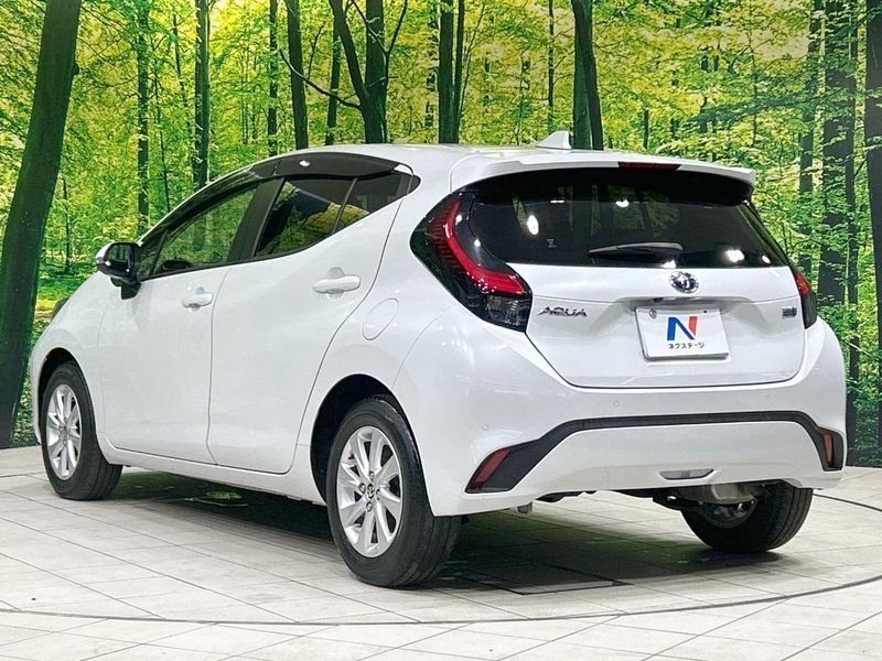 2023 Toyota Aqua 6AA-MXPK11 (UW-6aadfec16375d)[19]
