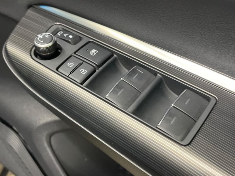 2021 Toyota Harrier 6BA-MXUA80 (UW-6aadfed37b5a1)[20]