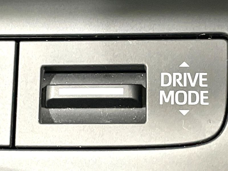 2021 Toyota Harrier 6BA-MXUA80 (UW-6aadfed720abc)[22]