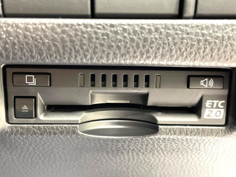 2021 Toyota Harrier 6BA-MXUA80 (UW-6aadfed720abc)[17]