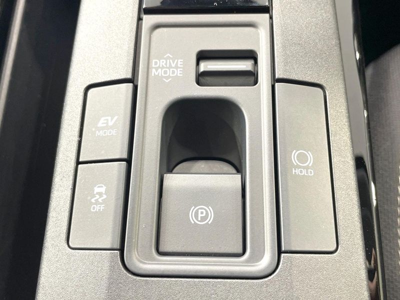 2023 Toyota Prius 6AA-MXWH60 (UW-6aadfedf7c10e)[29]
